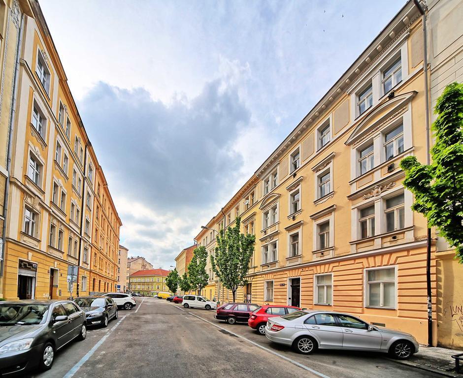 Borivojova 50 Apartment Prague Luaran gambar